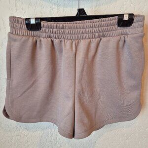 NWOT Zenana Dolphin Scuba Shorts, Size L